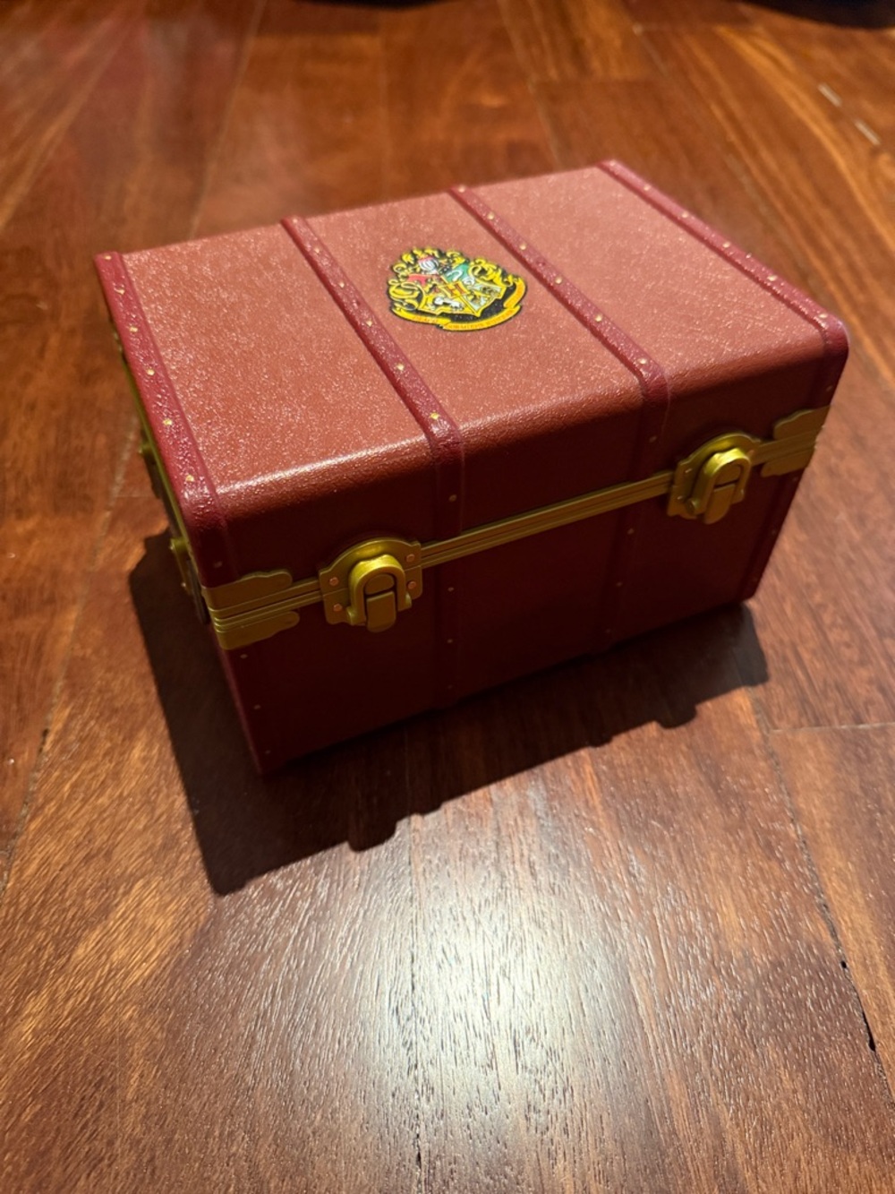 NEW Harry Potter Hogwarts Mini Trunk!